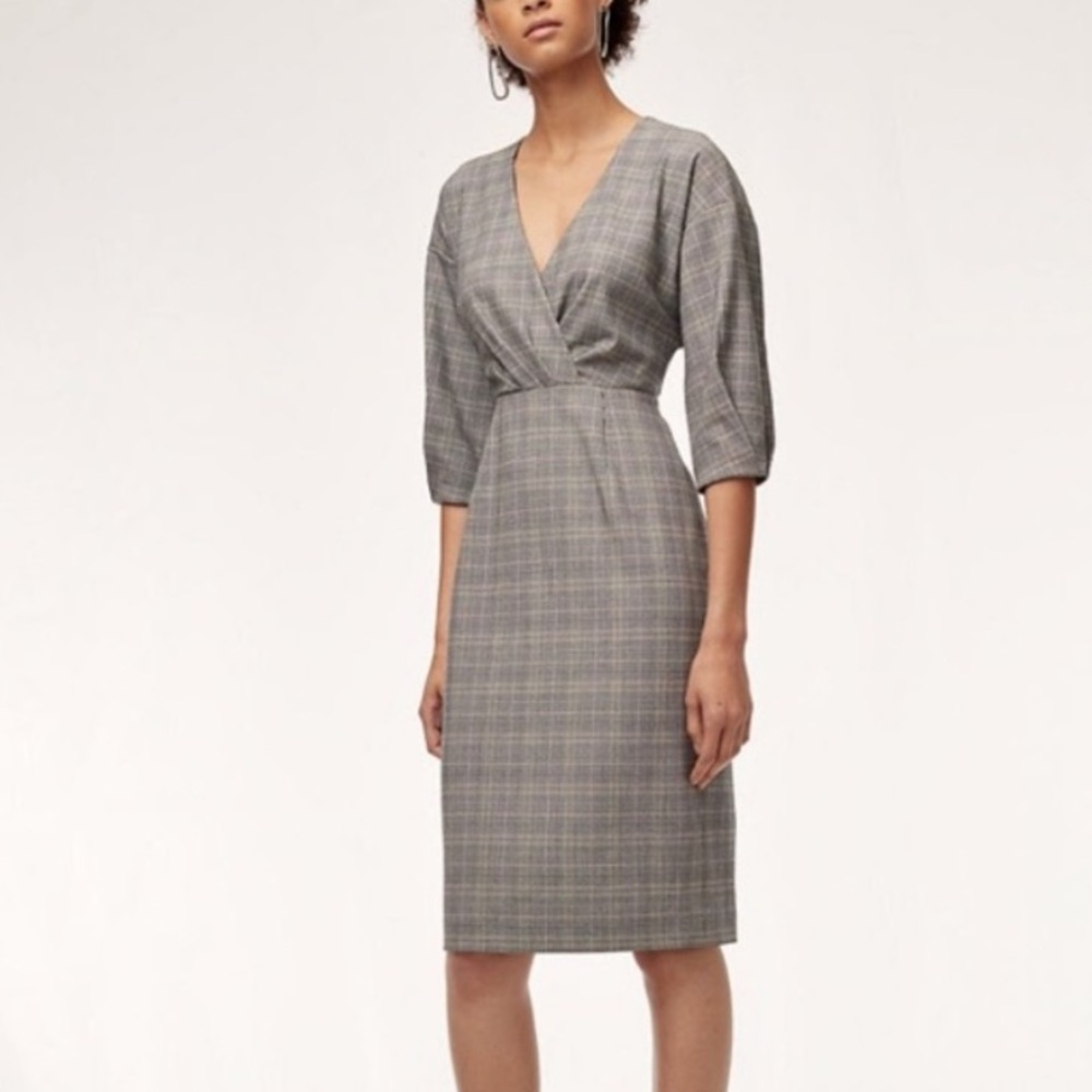 Aritzia Gray Plaid Long Sleeve Dress